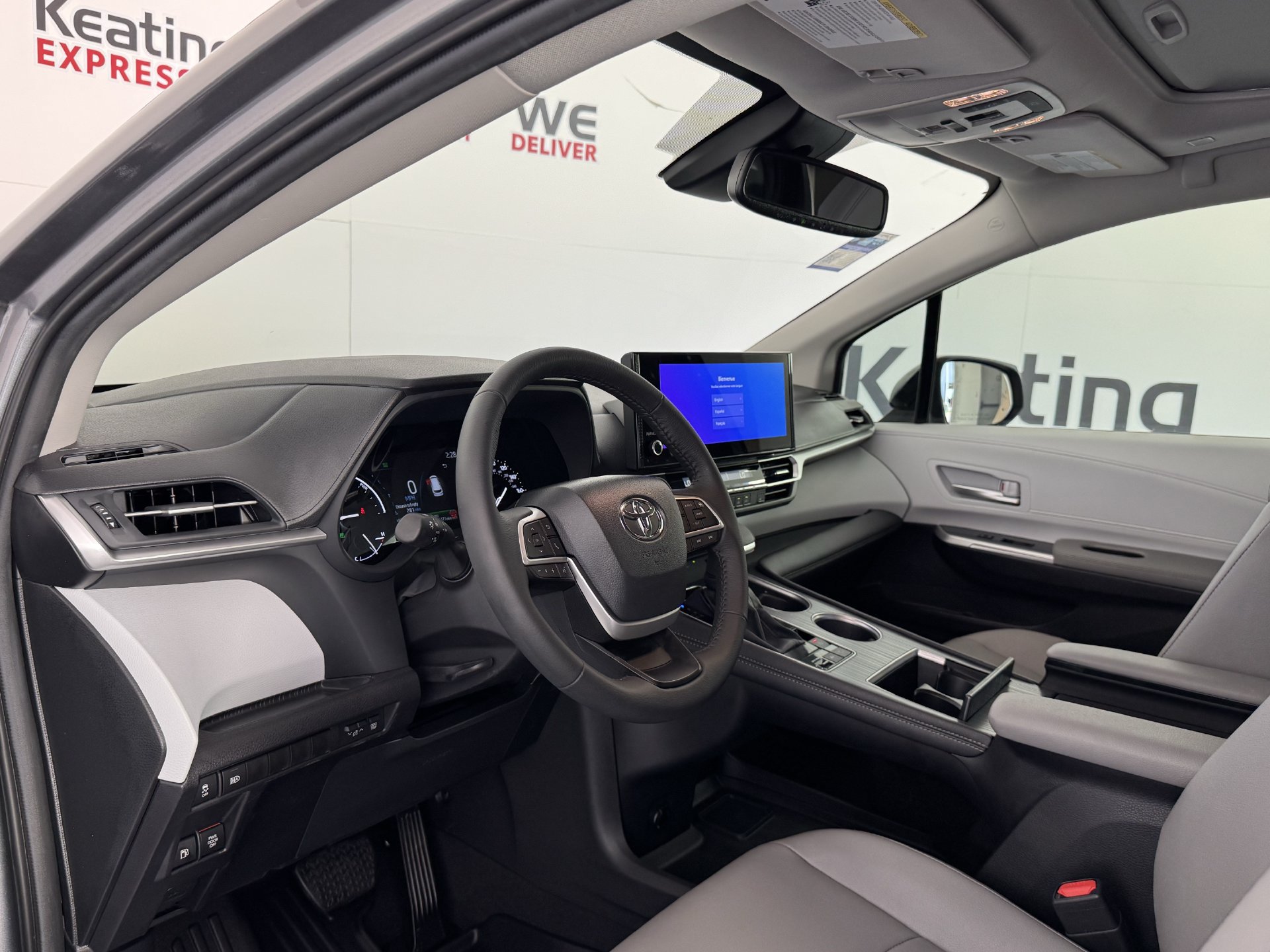 Certified 2026 Toyota Sienna XLE FWD image 15