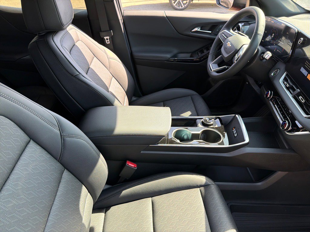 New 2026 Chevrolet Equinox LT w/ Convenience Package II image 20