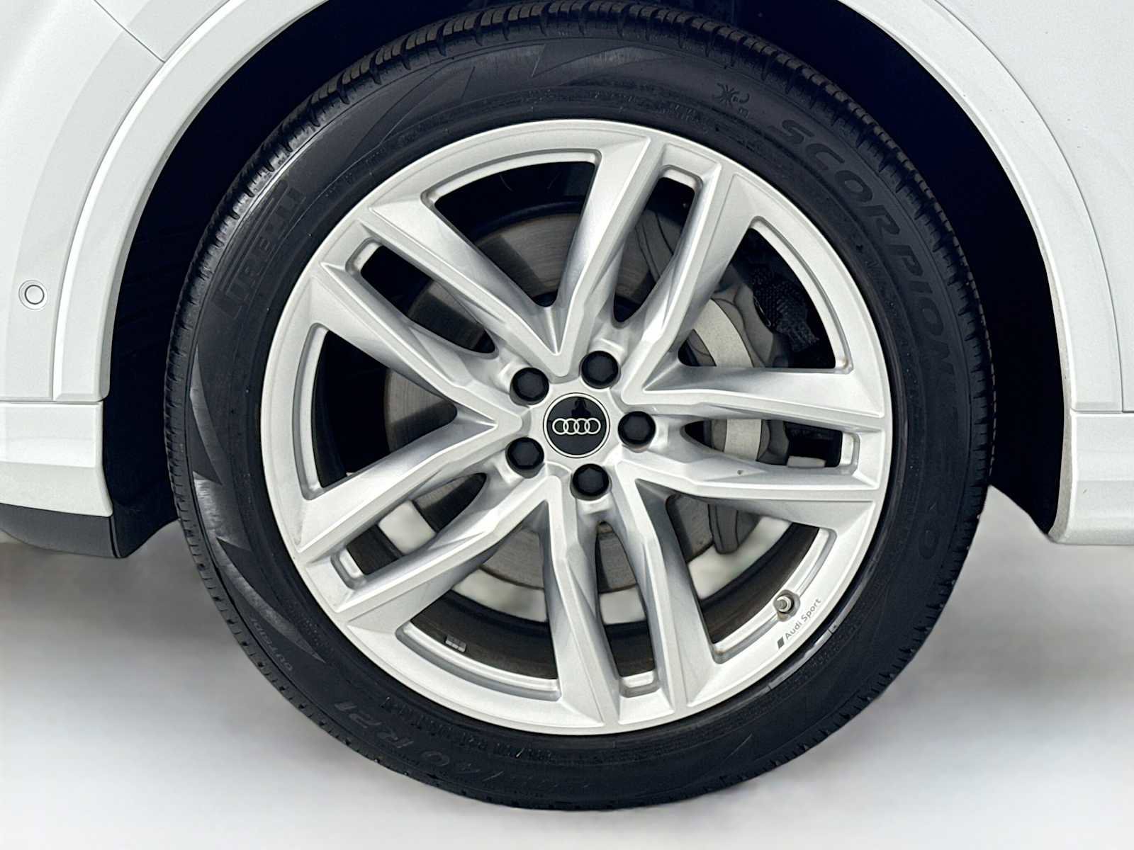 Used 2025 Audi Q7 3.0T Premium Plus w/ Premium Plus Package image 32