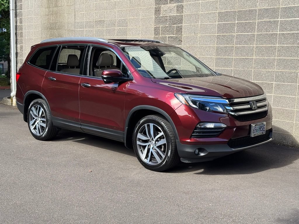 Certified 2018 Honda Pilot Touring image 1