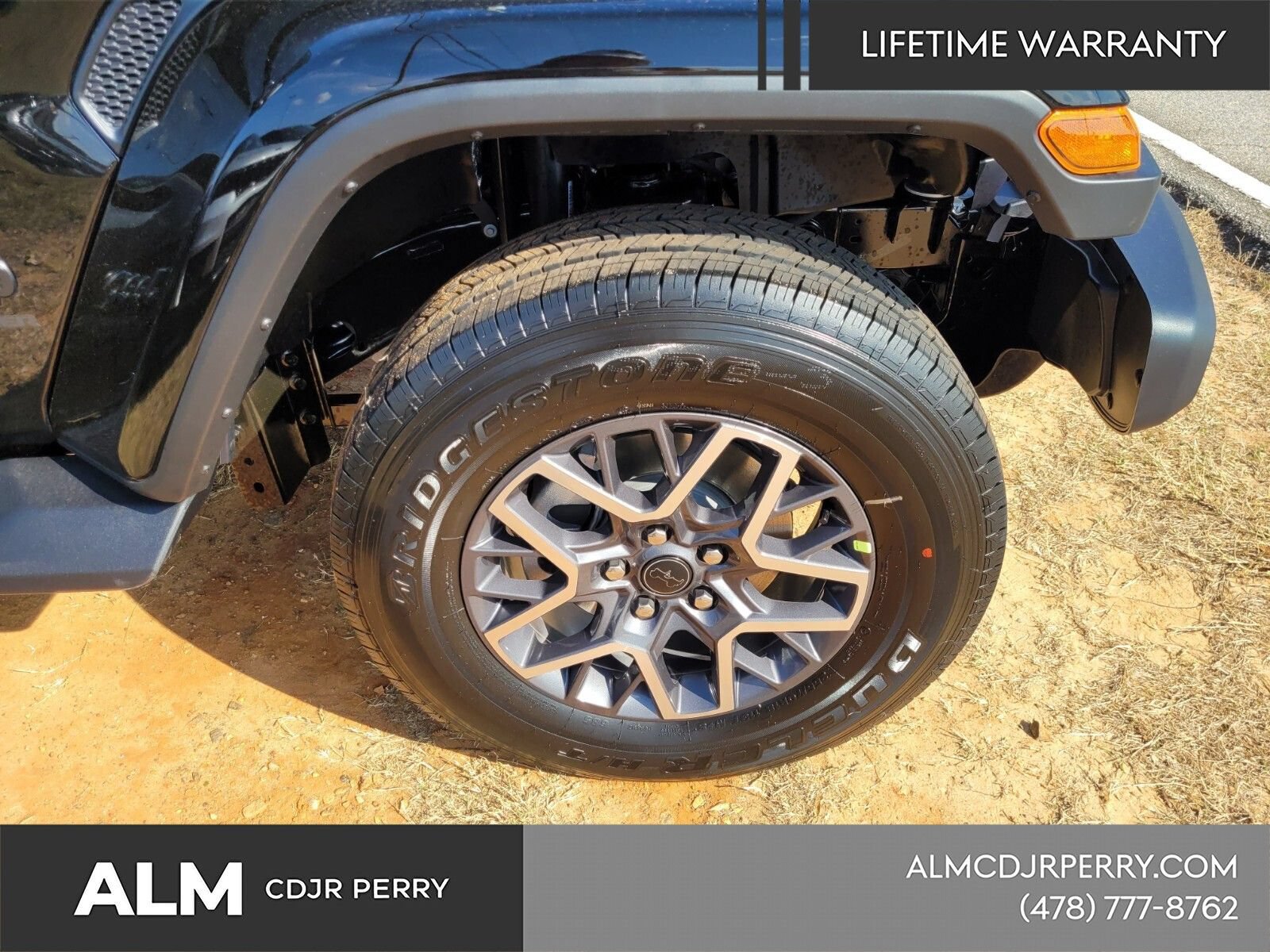 New 2026 Jeep Wrangler Unlimited Sahara AWD/4WD image 14