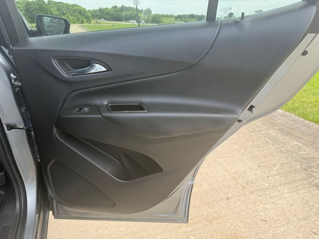 Used 2023 Chevrolet Equinox LT FWD image 15