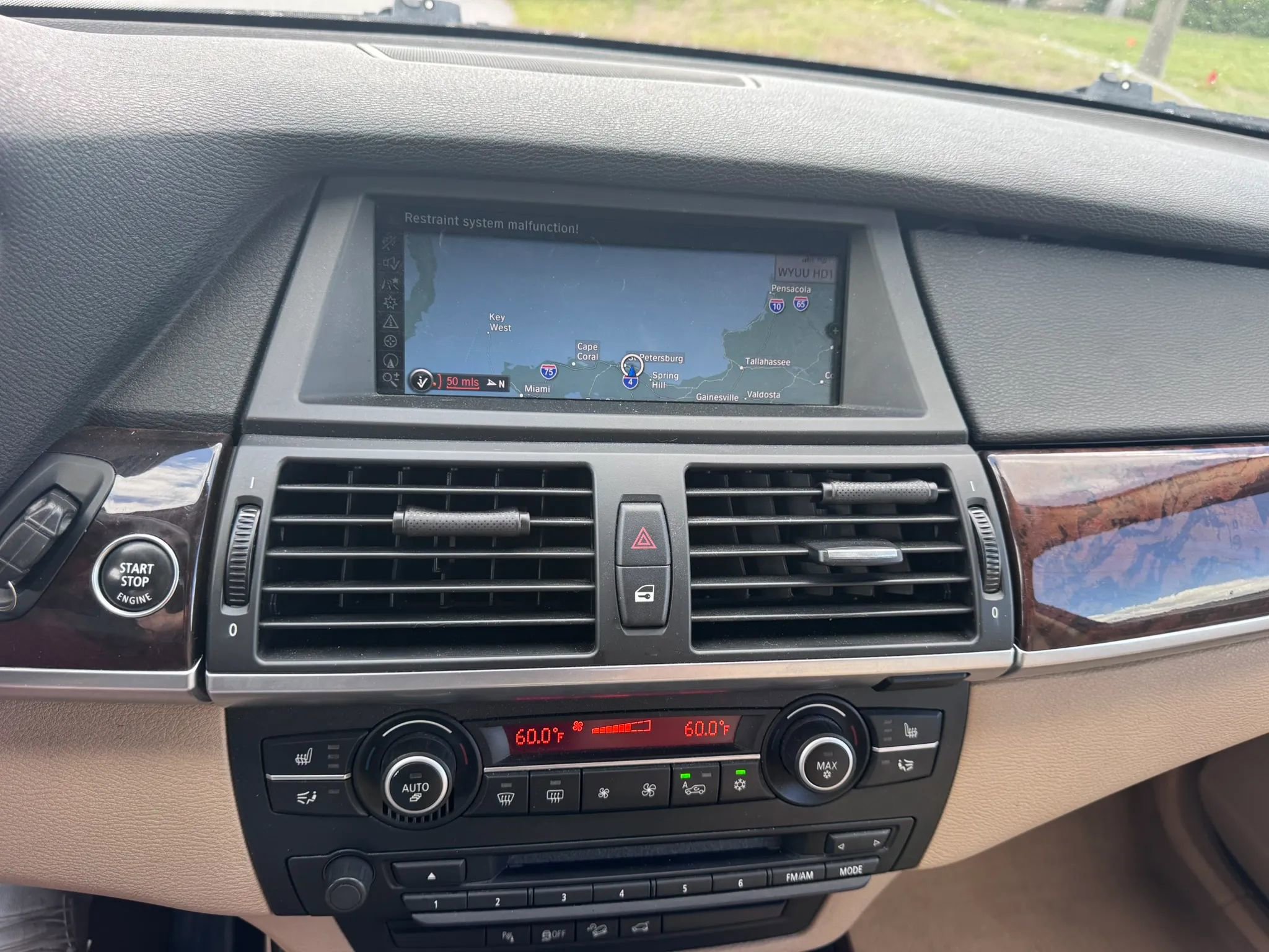 Used 2011 BMW X5 xDrive35d image 16