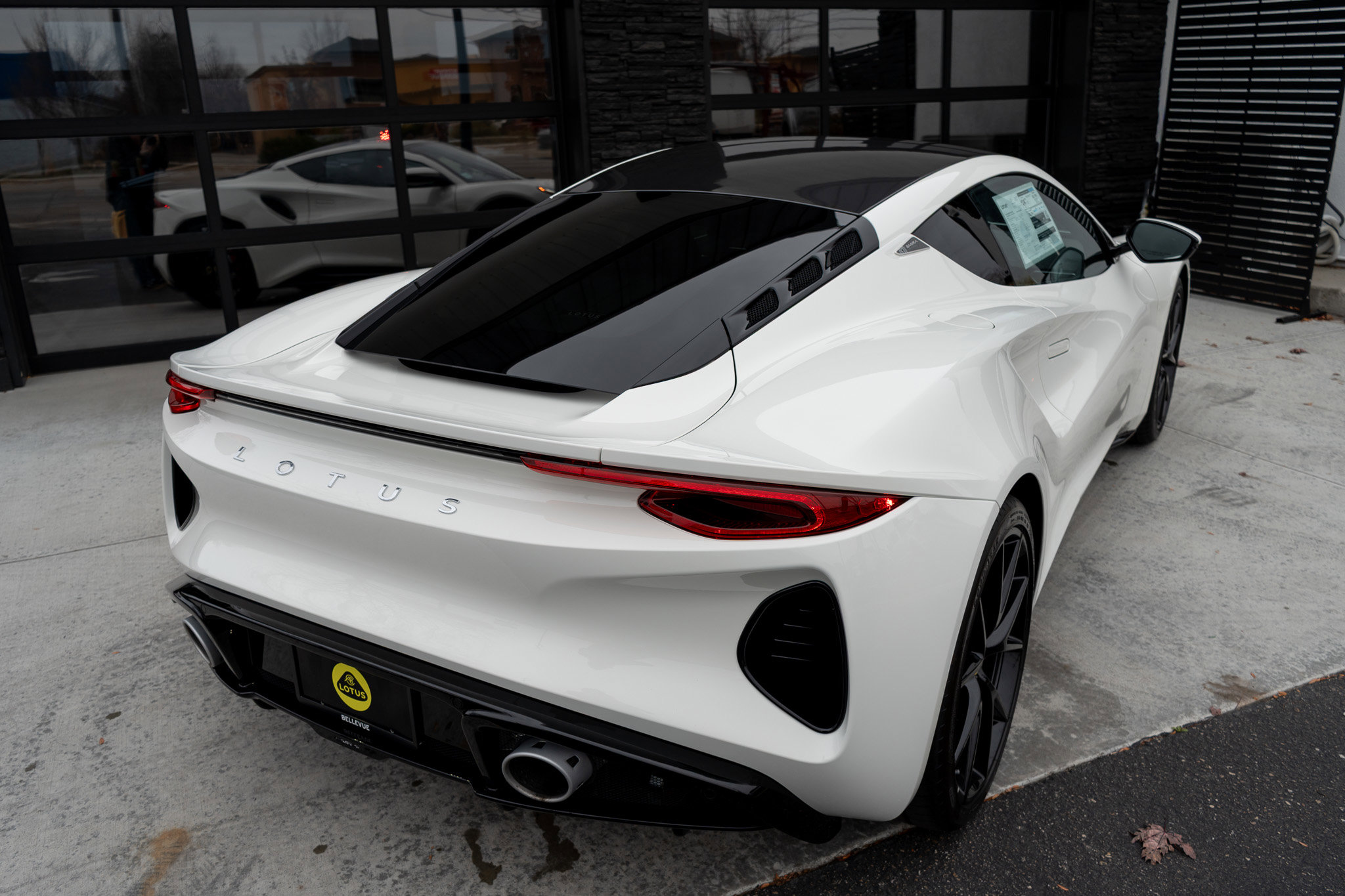 Used 2024 Lotus Emira First Edition image 13