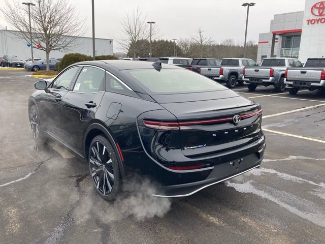 New 2026 Toyota Crown Platinum image 3