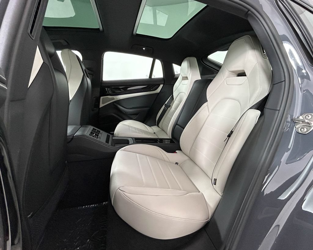 New 2026 Porsche Panamera 4 AWD/4WD image 28