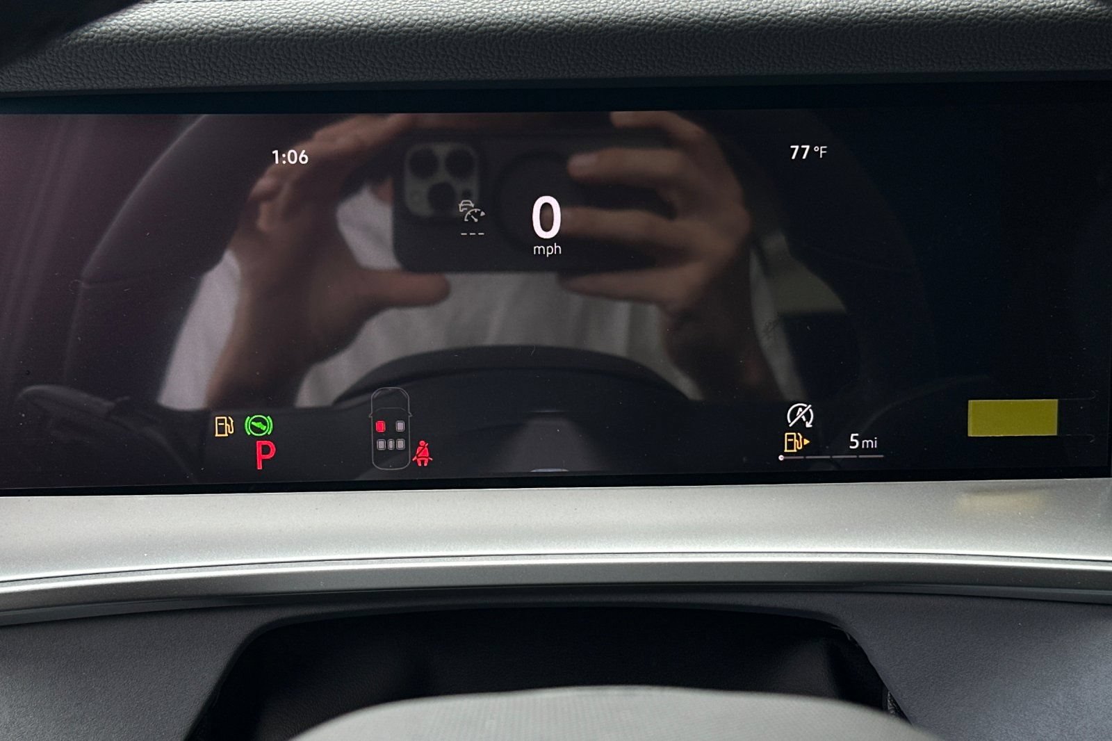 New 2026 Volkswagen Tiguan SE R-Line FWD image 24