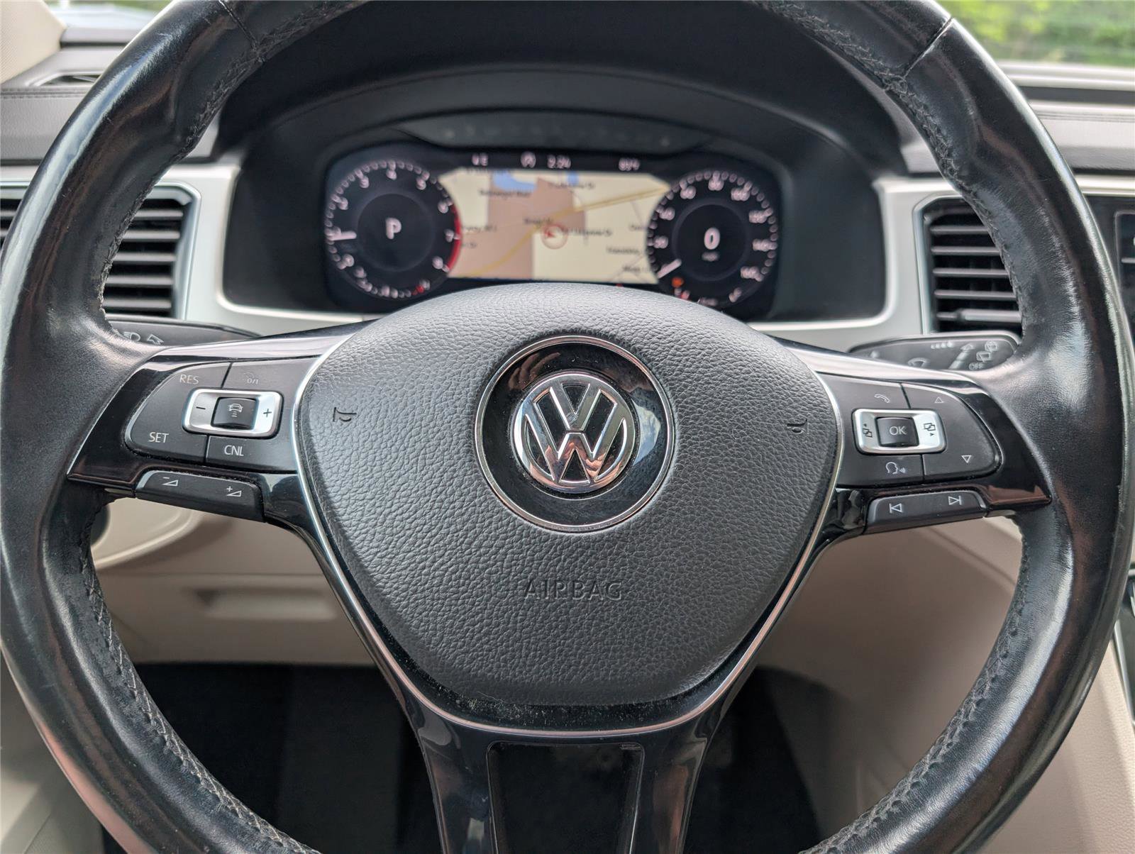 Used 2018 Volkswagen Atlas SEL Premium image 21