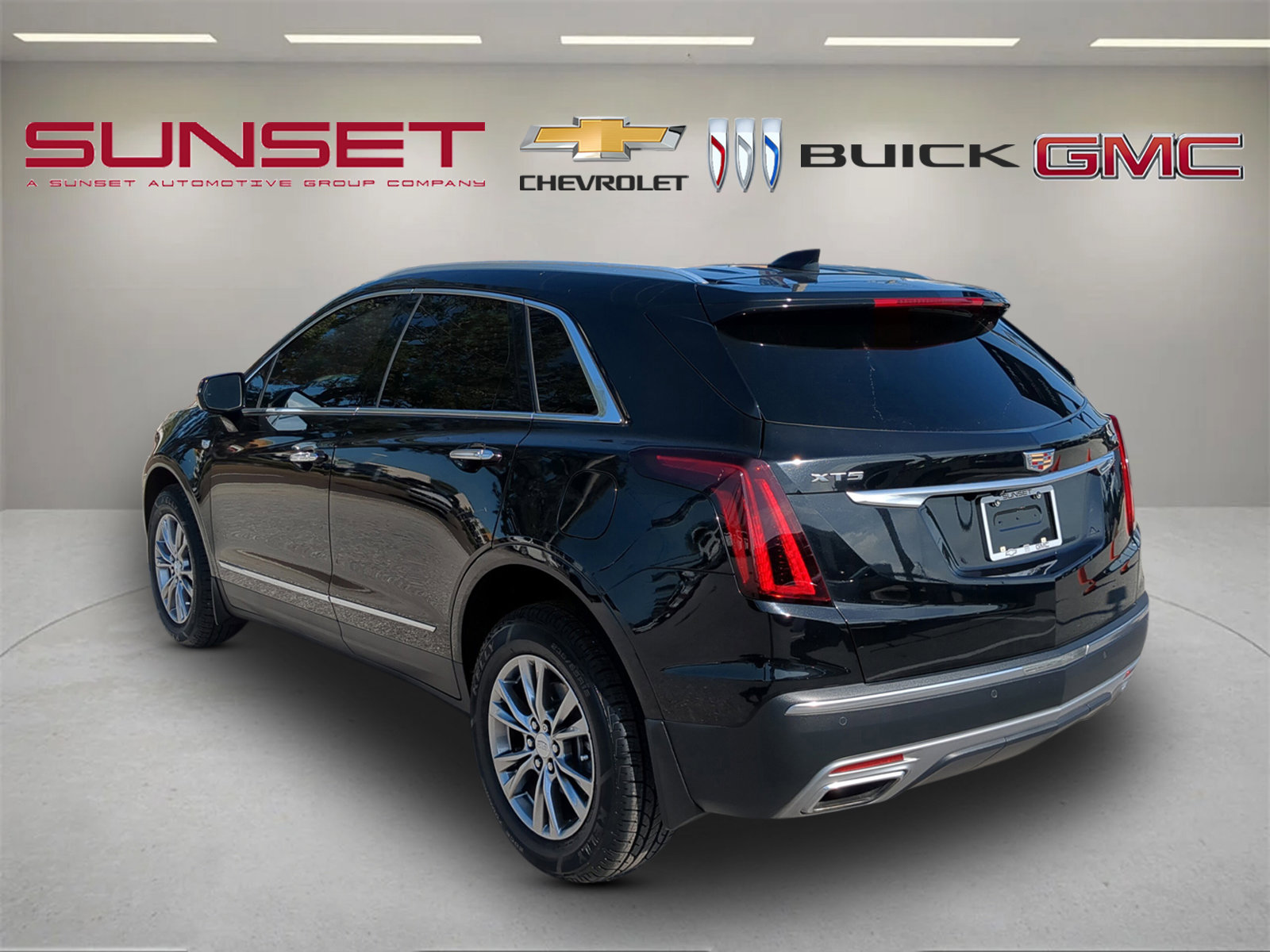 Certified 2023 Cadillac XT5 Premium Luxury image 7