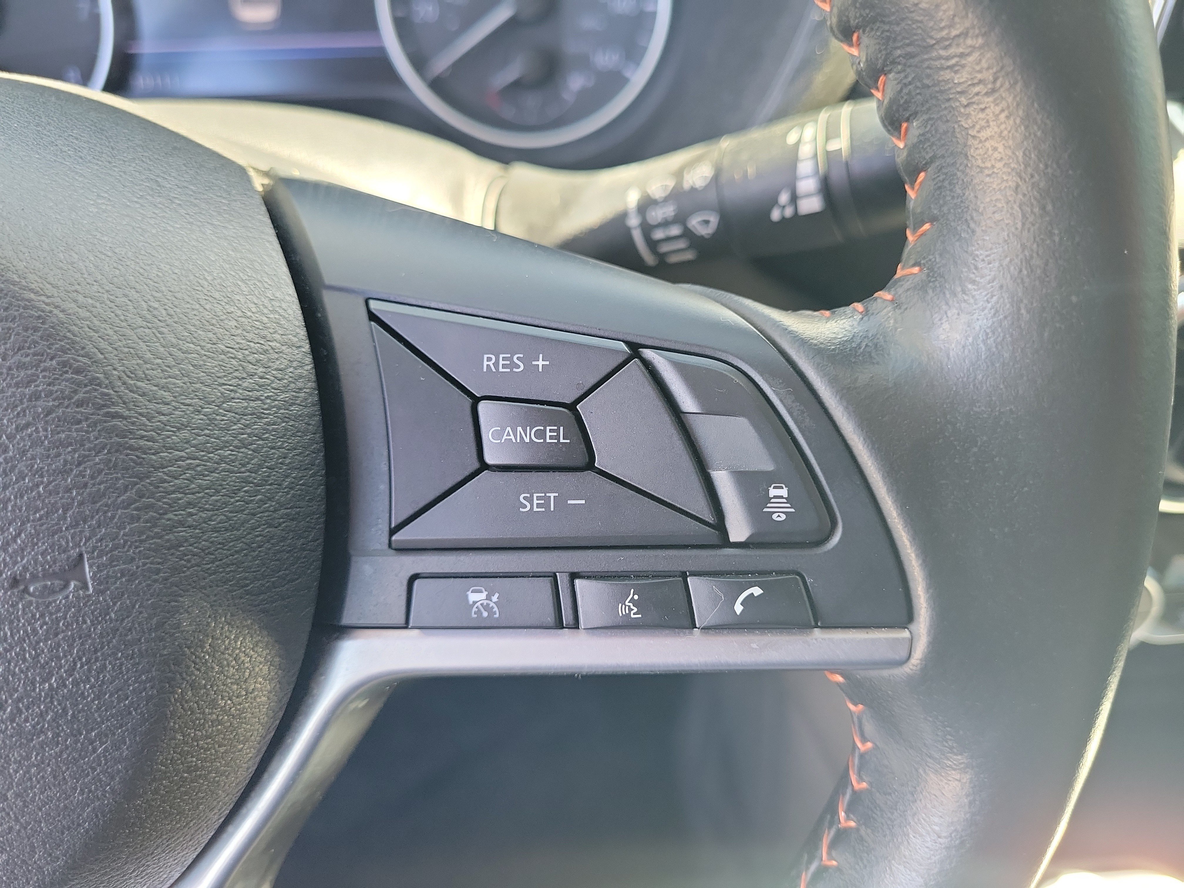 Certified 2024 Nissan Sentra SR FWD image 17