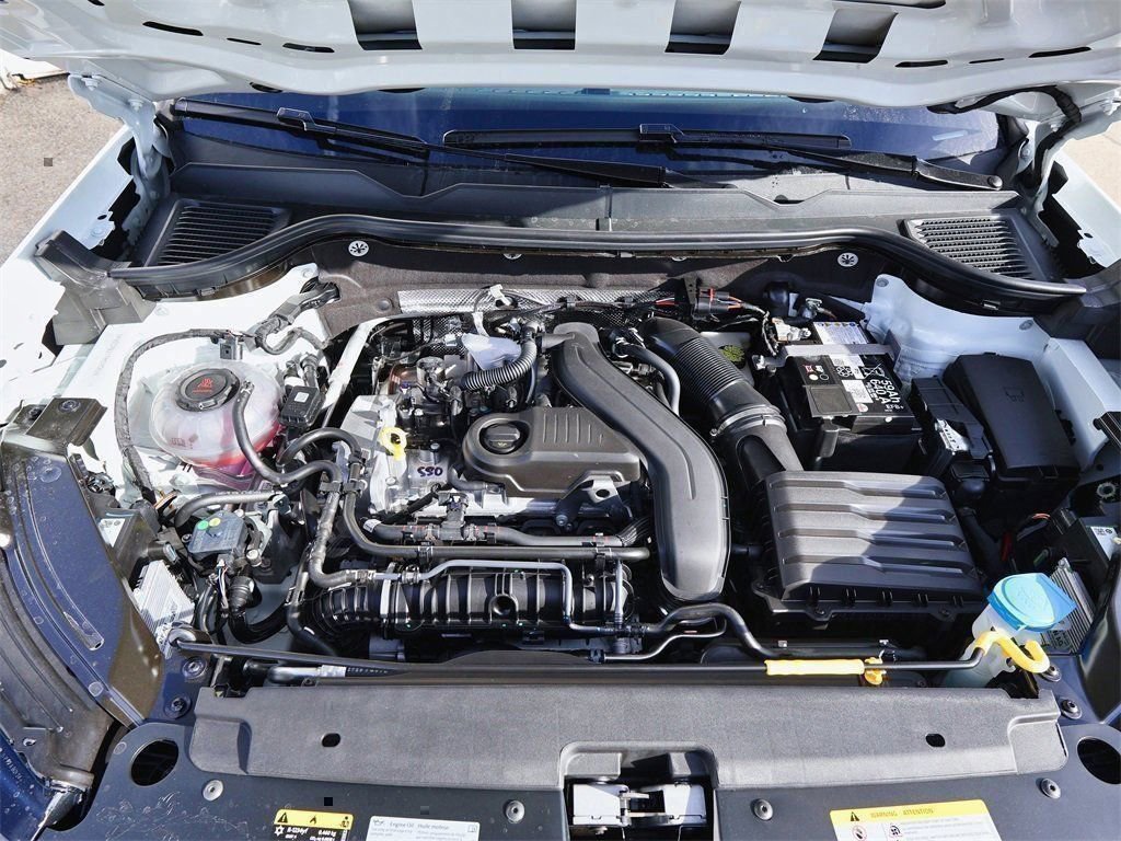 New 2026 Volkswagen Taos SE FWD image 29