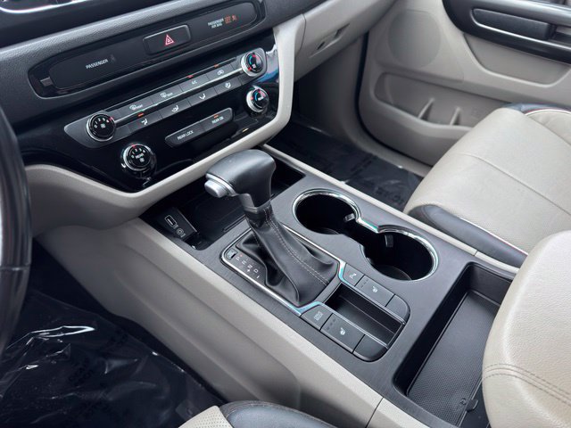 Used 2020 Kia Sedona EX FWD image 23
