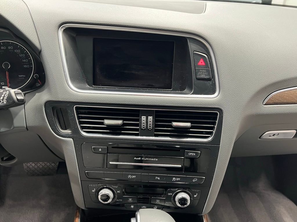 Used 2013 Audi Q5 3.0T Prestige image 42