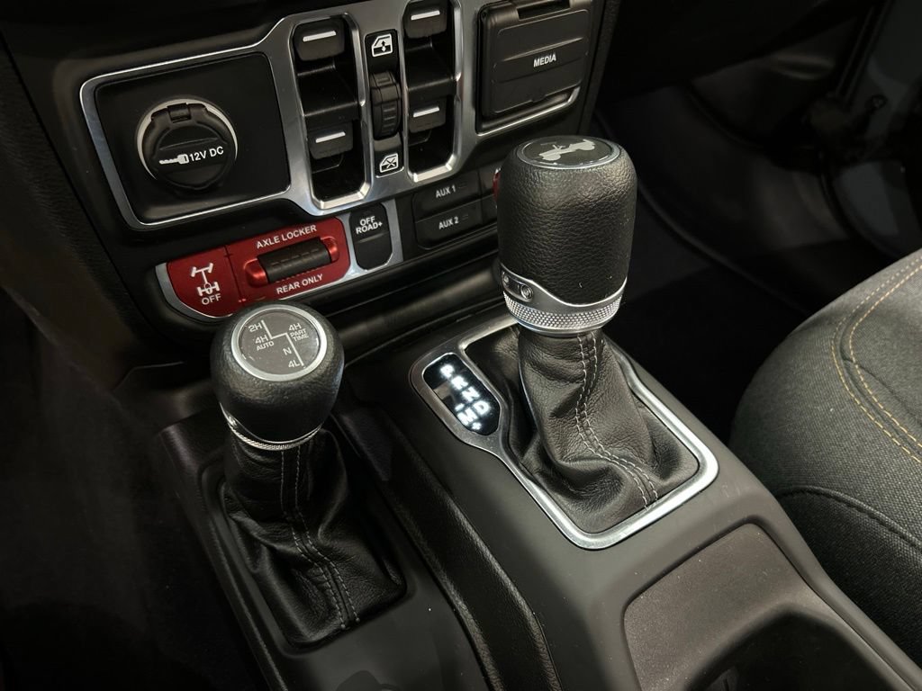 Used 2025 Jeep Wrangler Unlimited Sport S 4xe AWD/4WD image 22