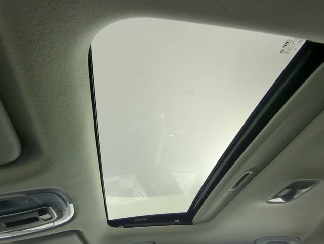 New 2026 Hyundai Elantra Limited image 29