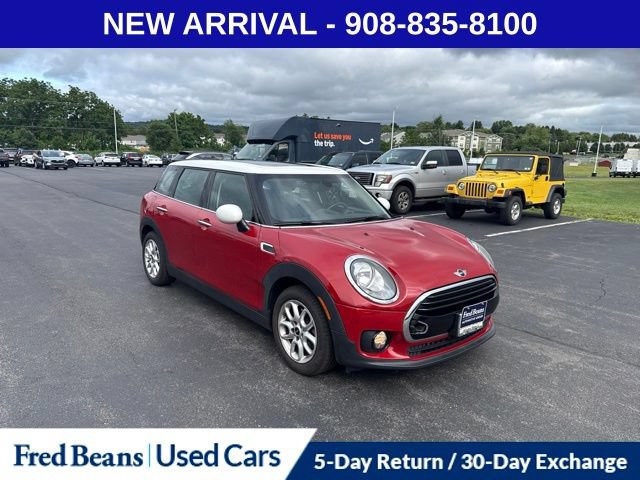 Used 2016 MINI Cooper Clubman FWD image 1