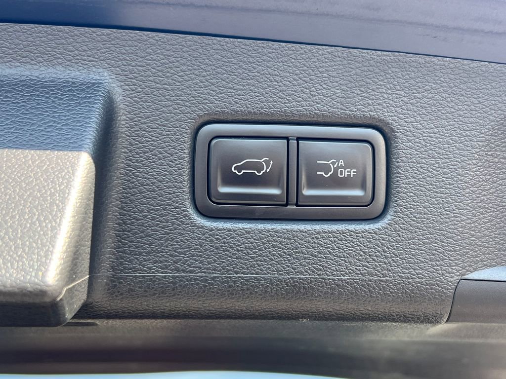 Used 2025 Kia Telluride S image 21