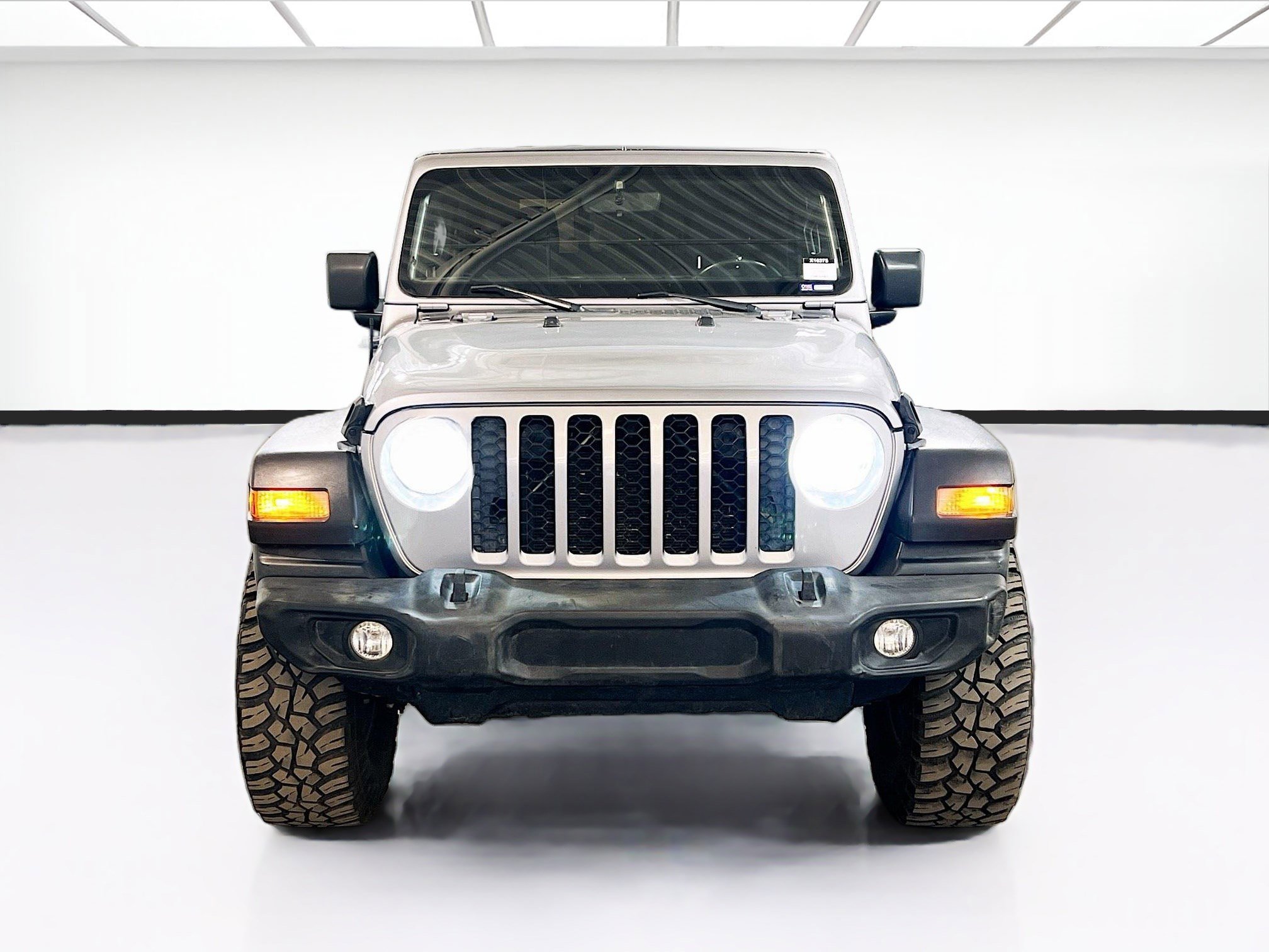 Used 2020 Jeep Gladiator Sport w/ Quick Order Package 24S AWD/4WD image 2