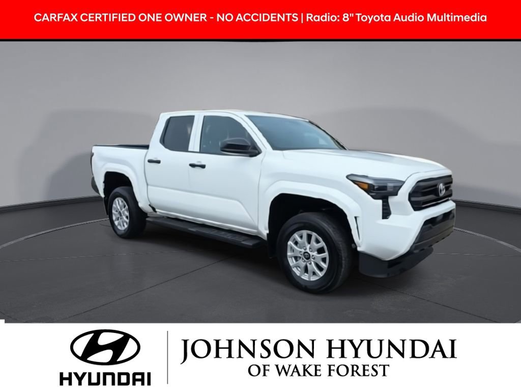 Used 2024 Toyota Tacoma SR image 2