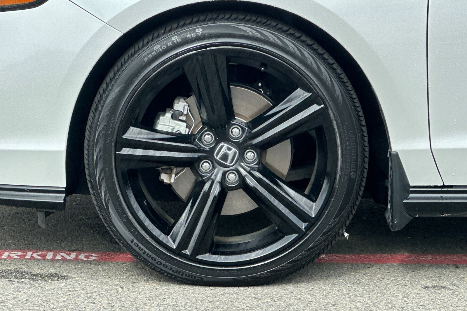 Used 2024 Honda Accord Sport image 11