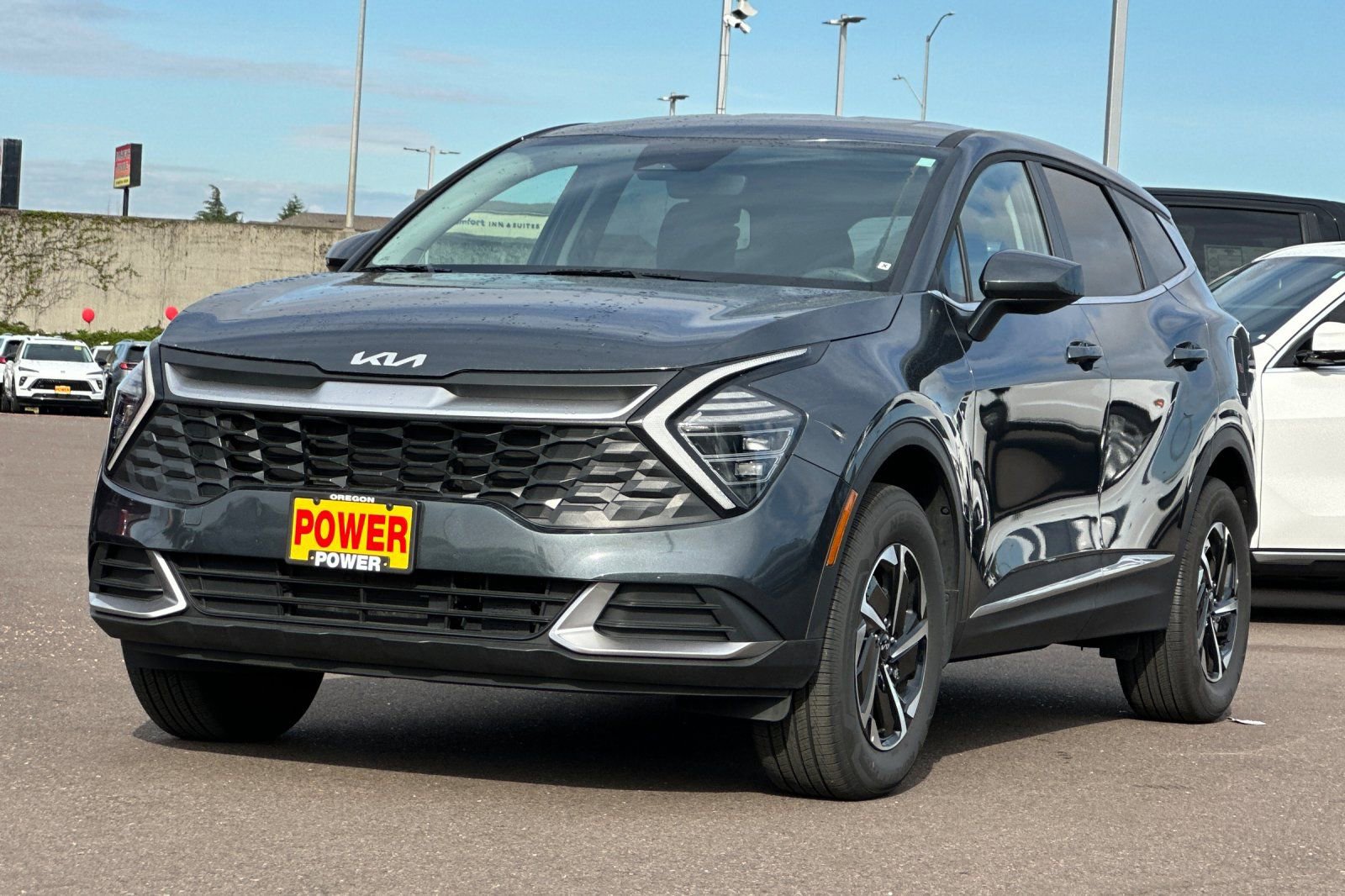 Certified 2025 Kia Sportage LX image 8