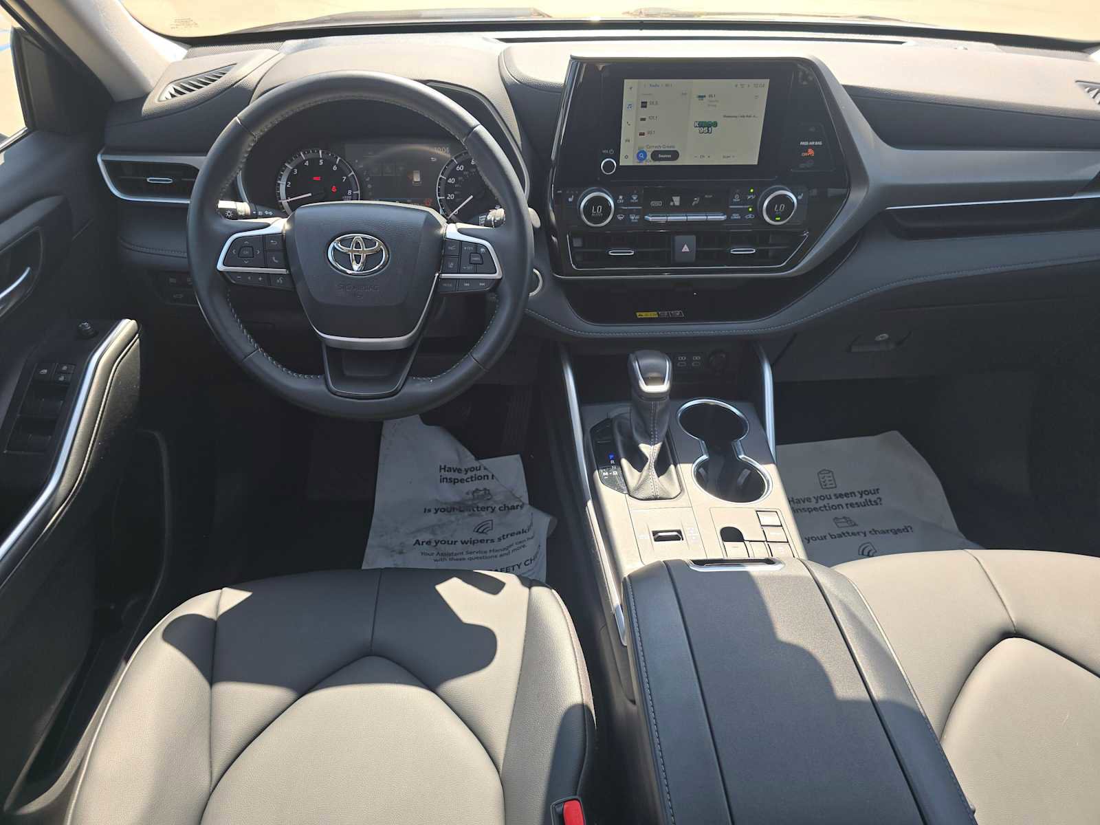 Certified 2025 Toyota Highlander XLE FWD image 20