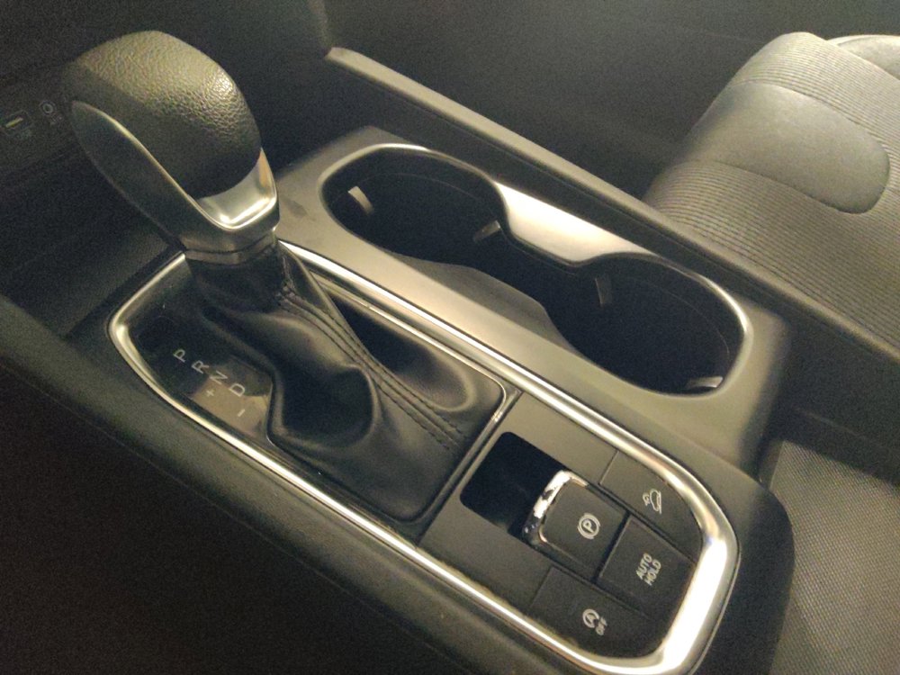 Used 2019 Hyundai Santa Fe SE image 26
