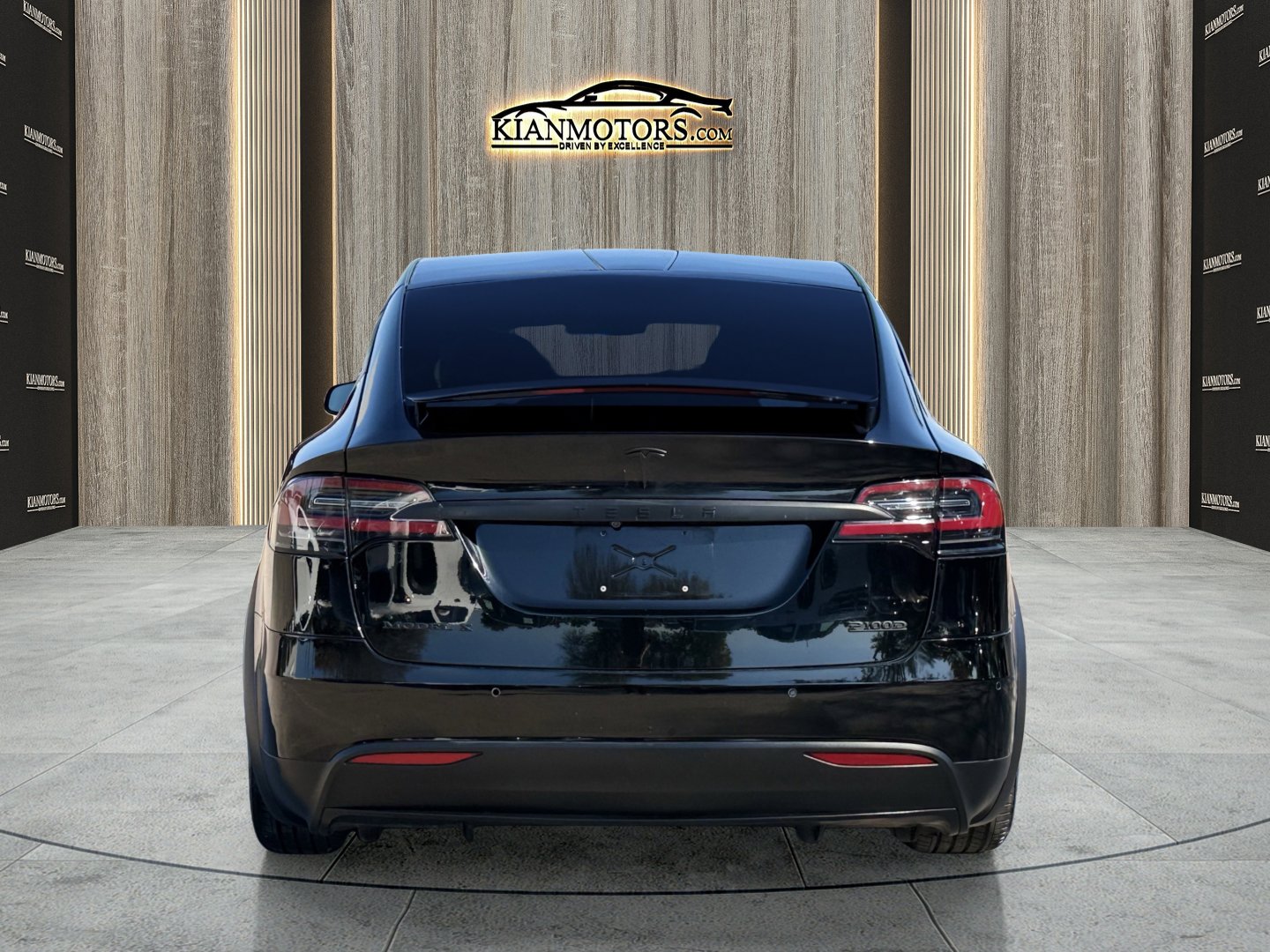 Used 2018 Tesla Model X P100D image 5