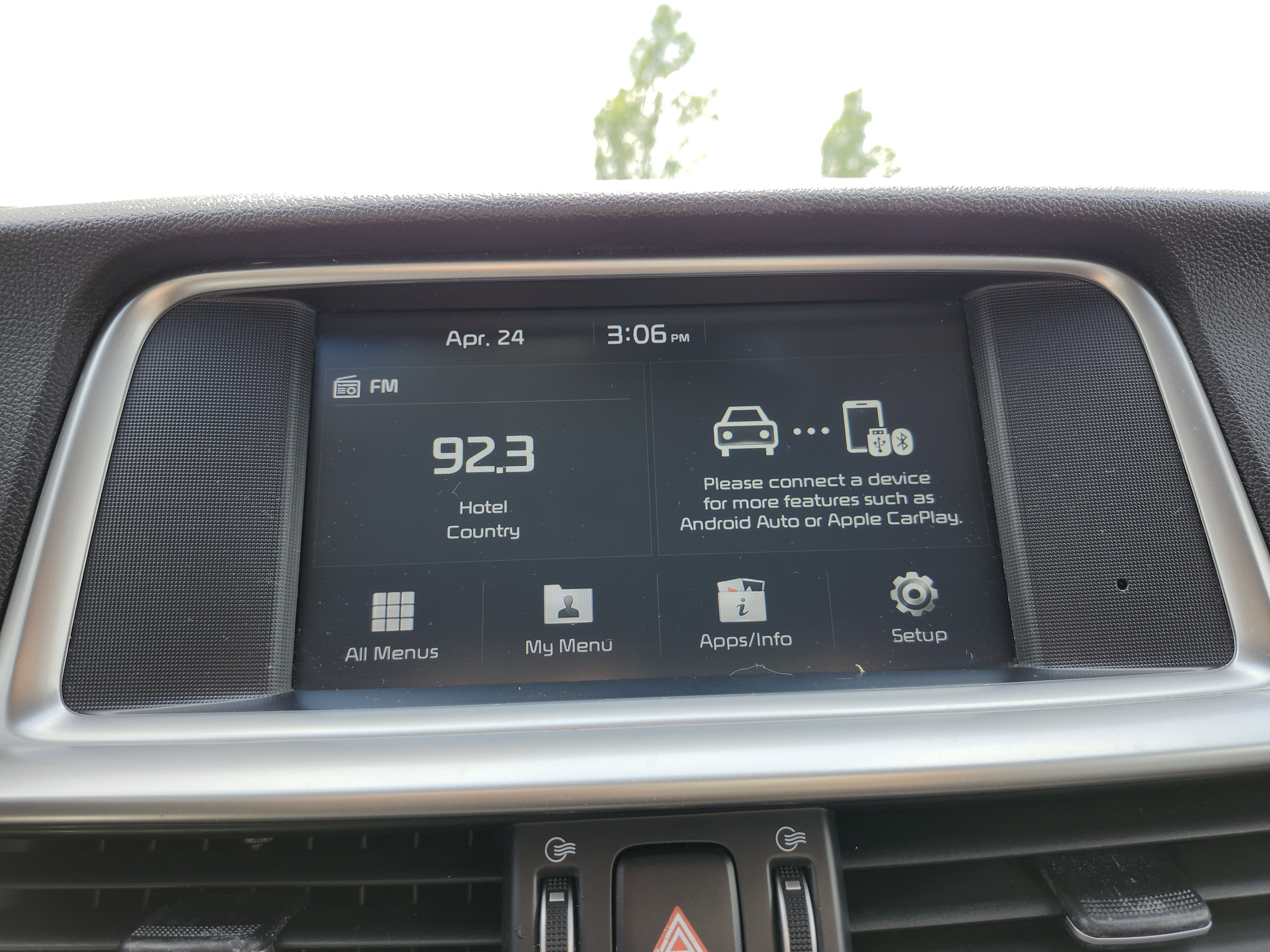 Used 2020 Kia Optima LX FWD image 4
