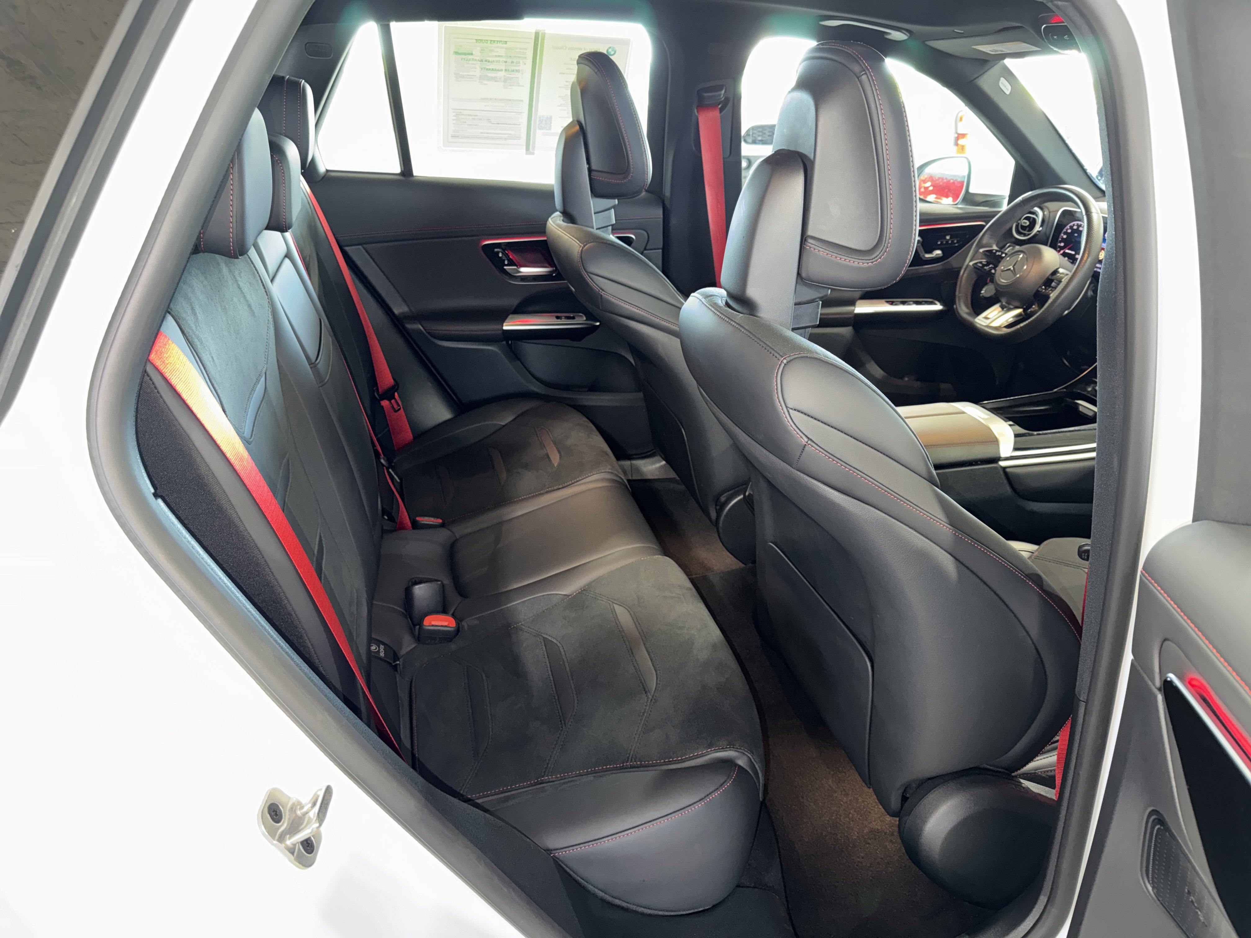 Used 2025 Mercedes-Benz GLC 43 AMG 4MATIC image 12