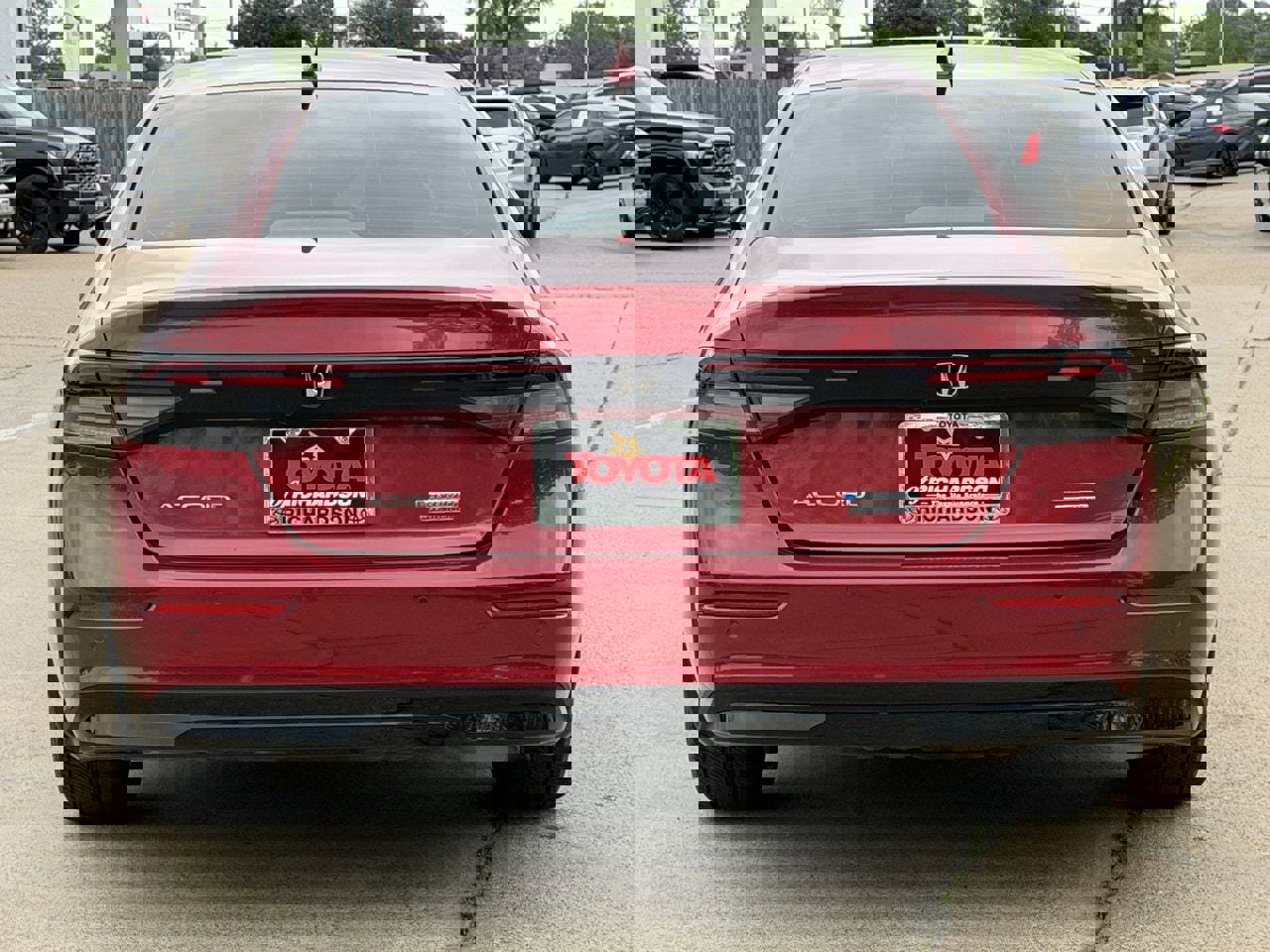 Used 2023 Honda Accord Touring image 5