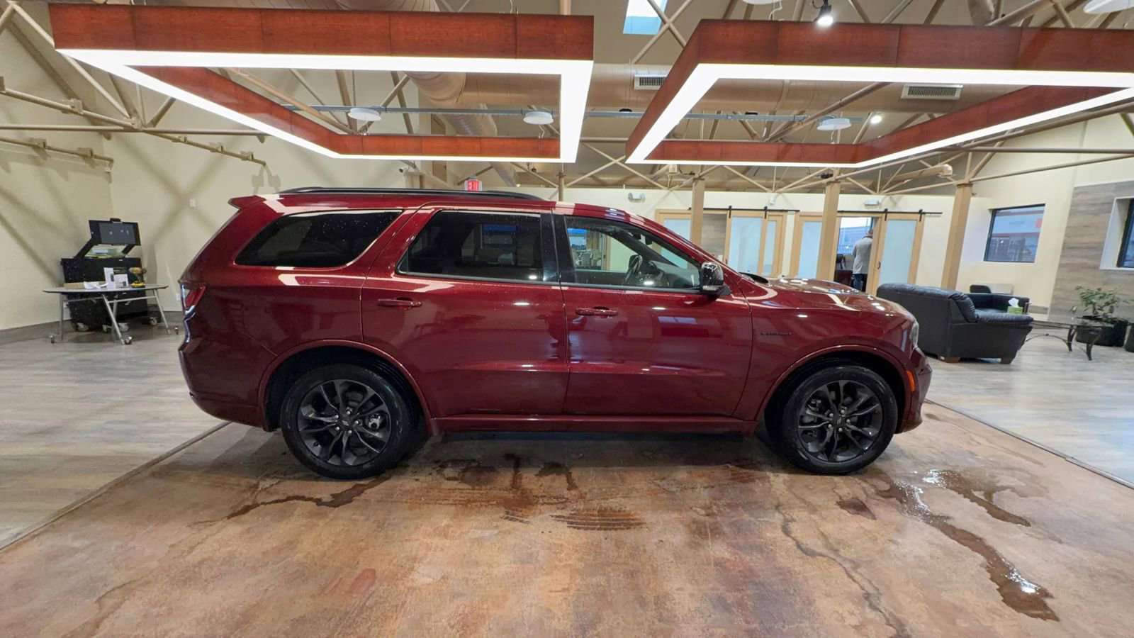 Used 2023 Dodge Durango R/T w/ Blacktop Package image 2