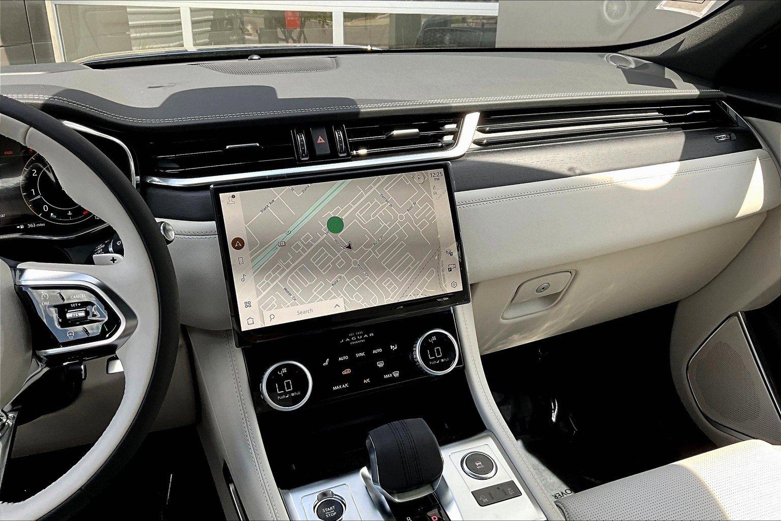 New 2026 Jaguar F-PACE R-Dynamic S image 7