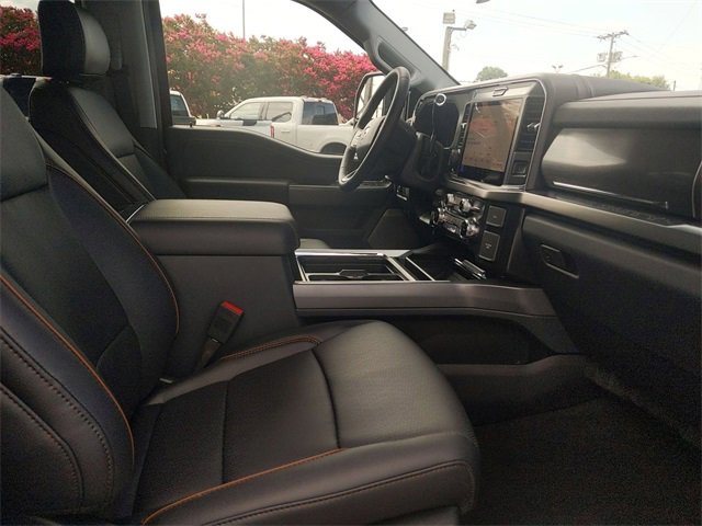 New 2025 Ford F250 Lariat w/ Lariat Ultimate Package image 38