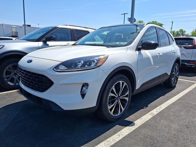 Used 2022 Ford Escape SEL AWD/4WD image 3