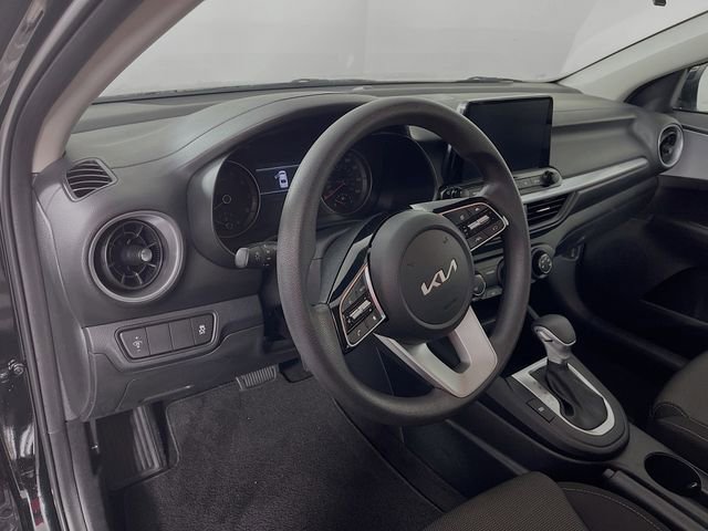 Used 2024 Kia Forte LXS image 10