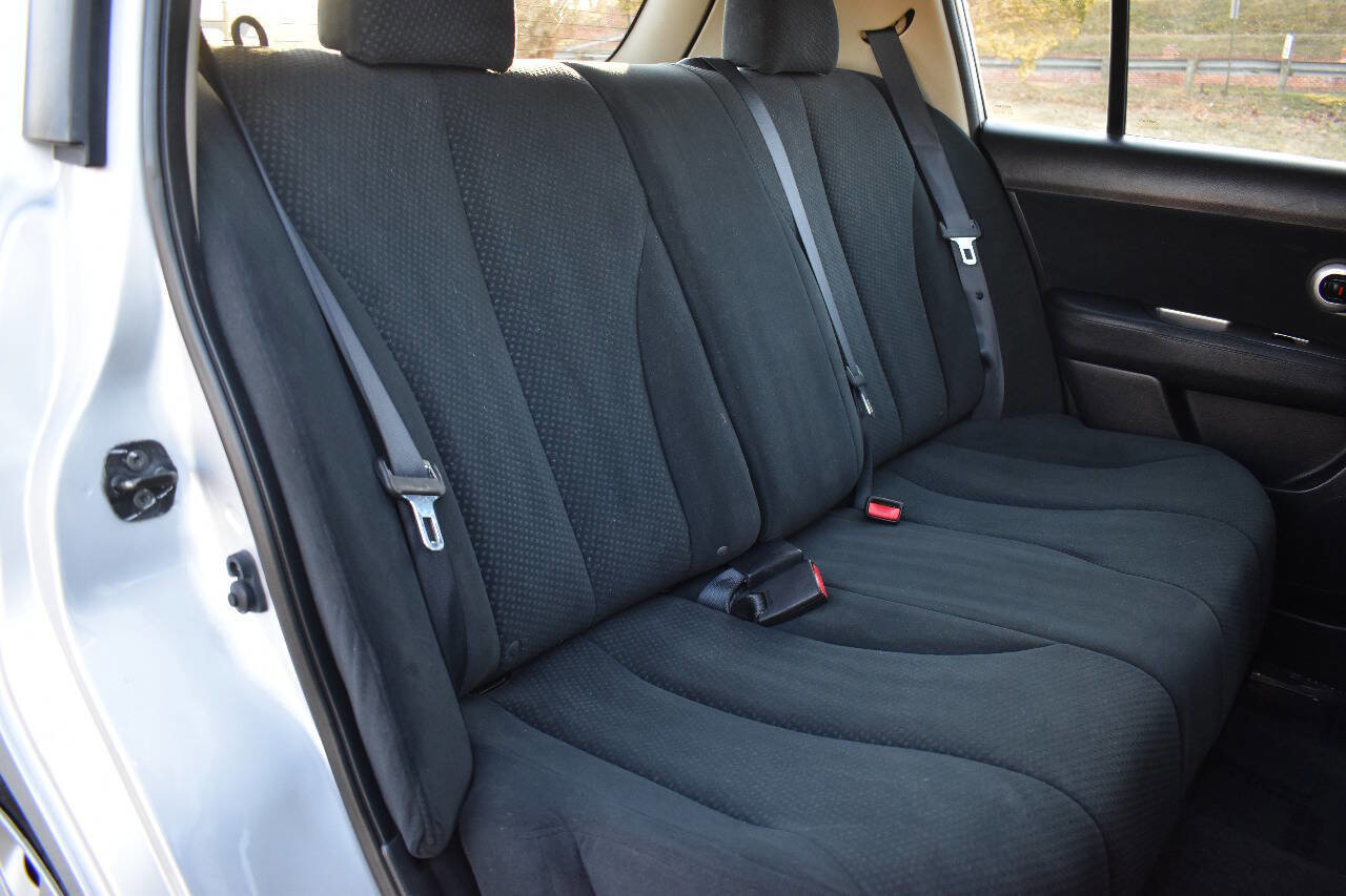 Used 2011 Nissan Versa 1.8 S w/ PWR Plus Pkg image 15