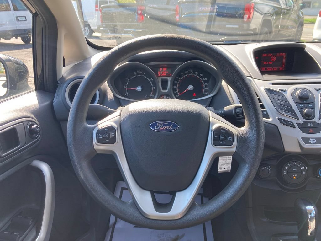 Used 2013 Ford Fiesta SE FWD image 6