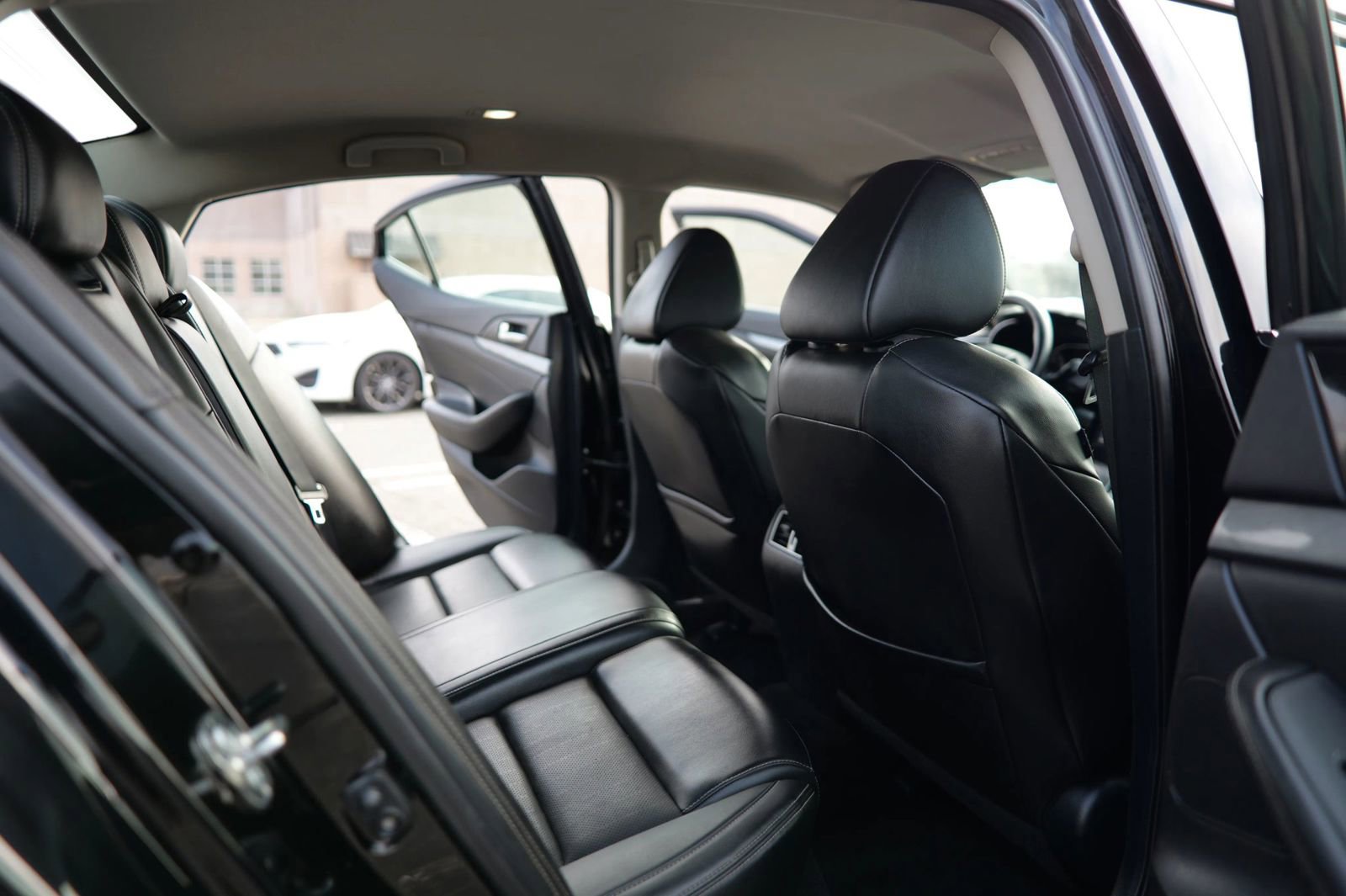 Used 2018 Nissan Maxima 3.5 SV image 27