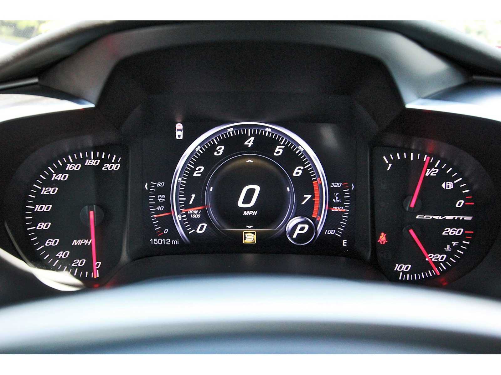 Used 2019 Chevrolet Corvette Stingray Coupe w/ Carbon Flash Badge Package RWD image 10