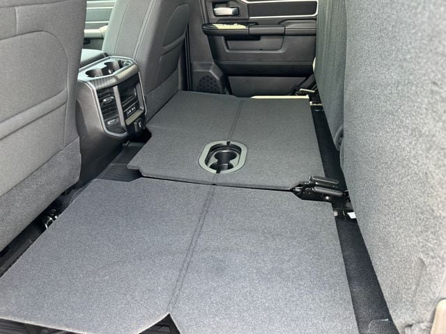 New 2026 RAM 2500 Big Horn AWD/4WD image 33
