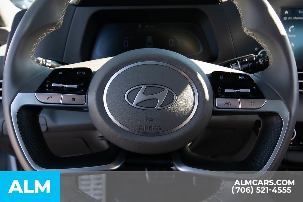 Certified 2025 Hyundai Elantra Sport image 12