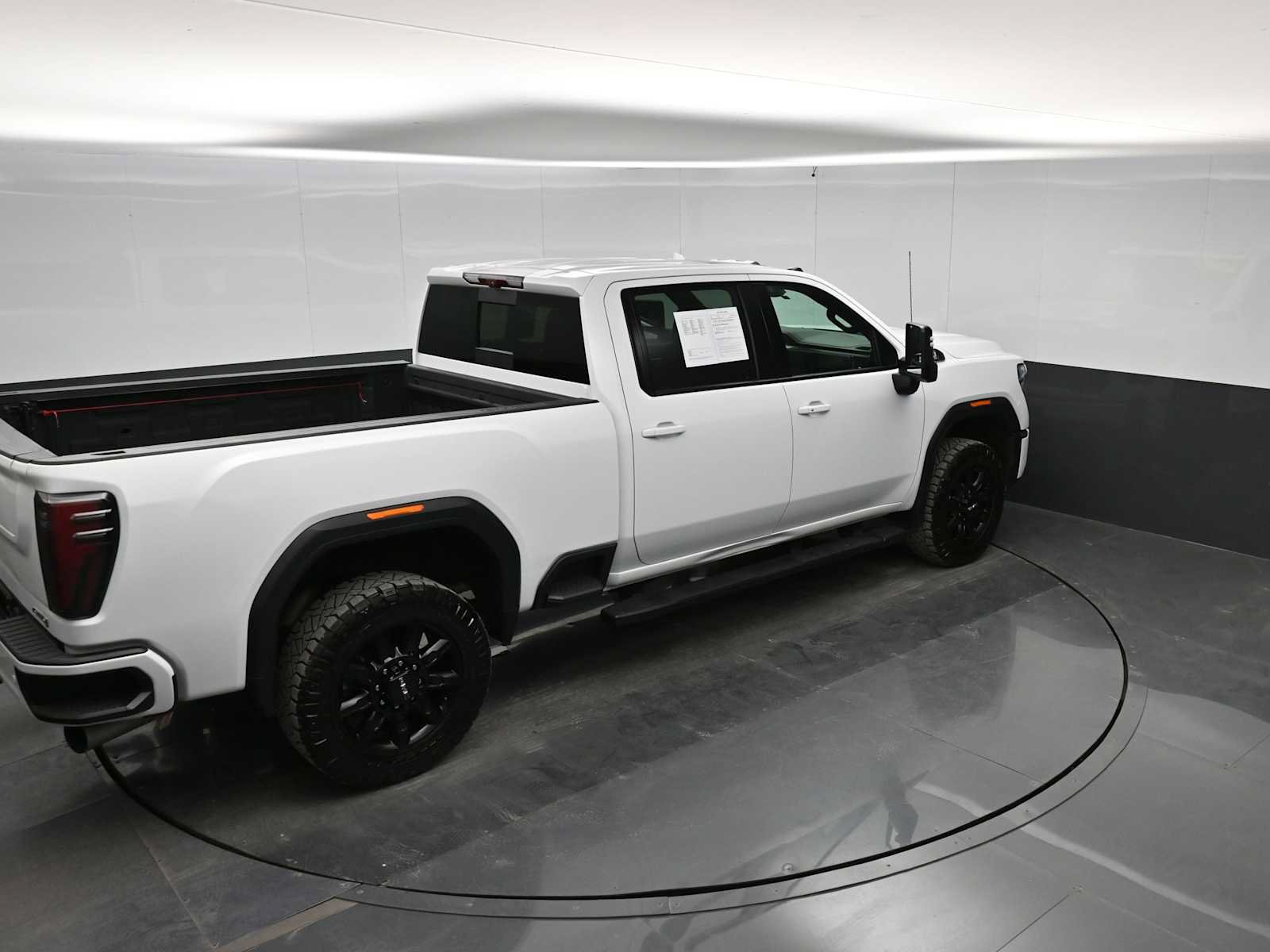 Used 2024 GMC Sierra 2500 AT4 w/ AT4 Premium Plus Package AWD/4WD image 34