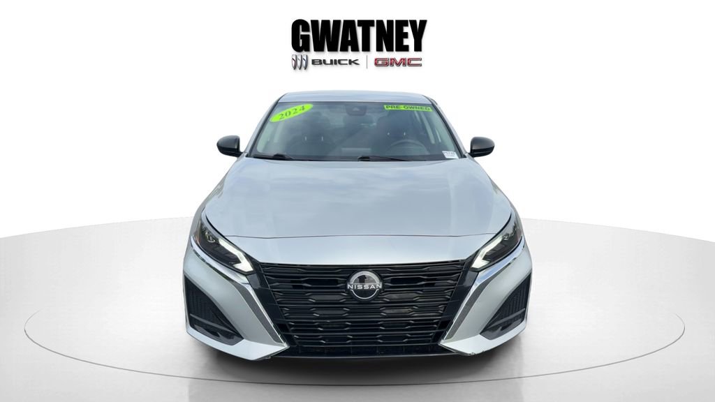 Used 2024 Nissan Altima 2.5 SV FWD image 1