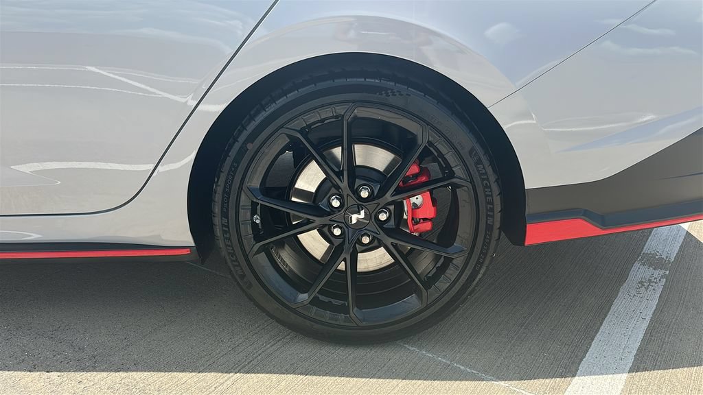 Certified 2026 Hyundai Elantra N FWD image 19