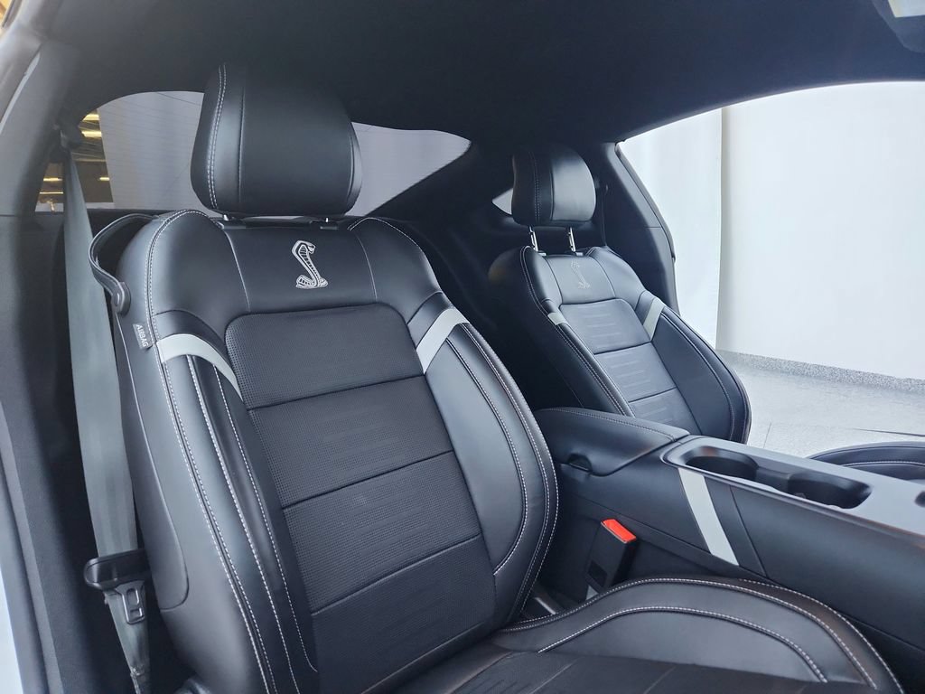 Used 2020 Ford Mustang Shelby GT500 w/ Technology Package RWD image 30