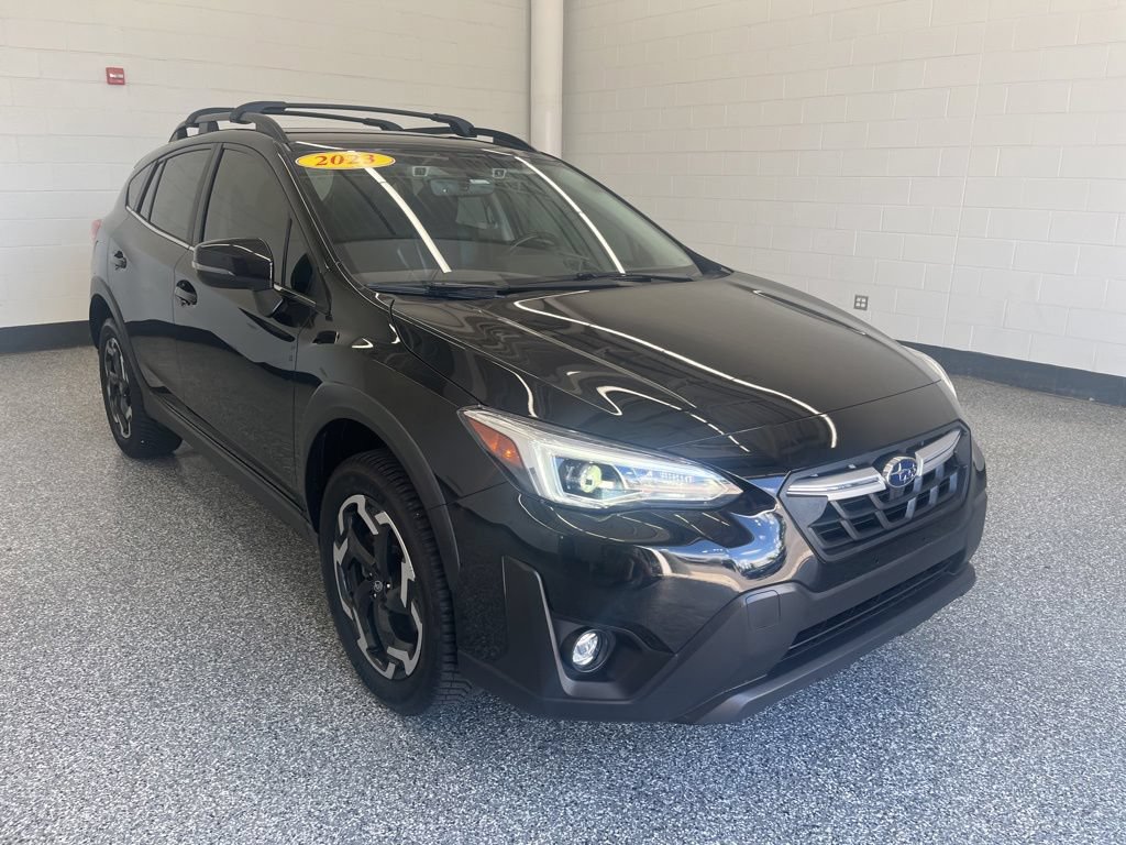 Used 2023 Subaru Crosstrek 2.5i Limited AWD/4WD image 3