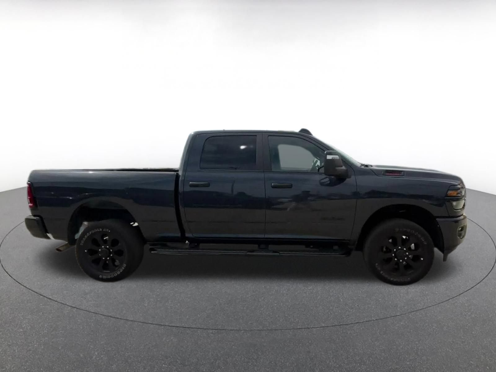 Used 2025 RAM 2500 Big Horn AWD/4WD image 15