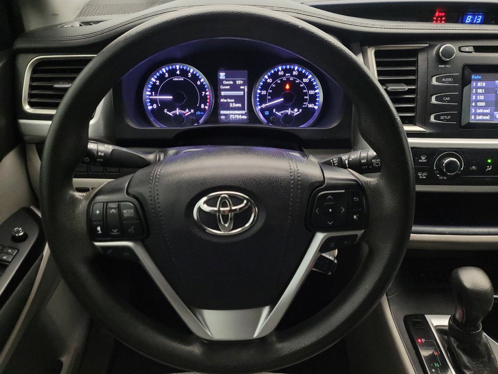 Used 2019 Toyota Highlander LE image 22