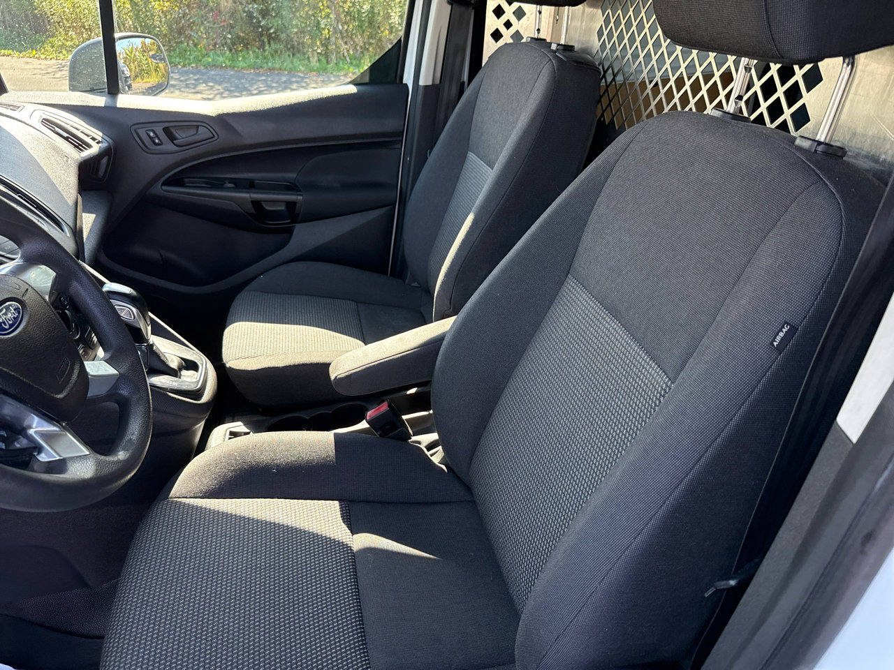 Used 2018 Ford Transit Connect XL image 11